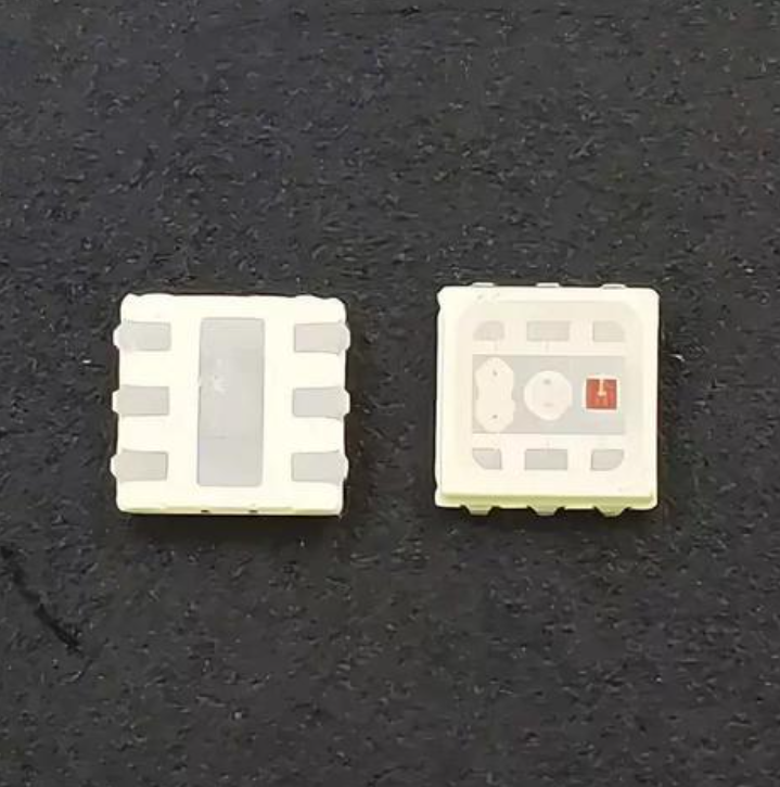 红绿蓝光灯珠三合一：参数解析、应用场景与选型技巧